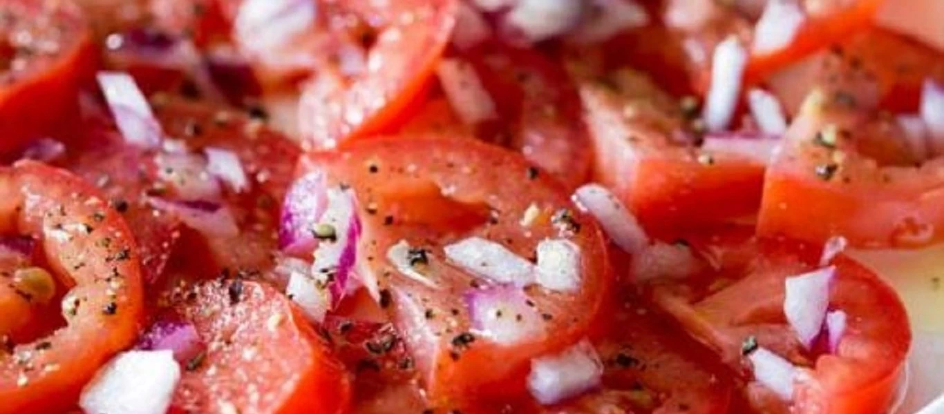 Το δίλημμα της ντομάτας: Σε σάλτσα ή σε σαλάτα έχει μεγαλύτερα οφέλη;